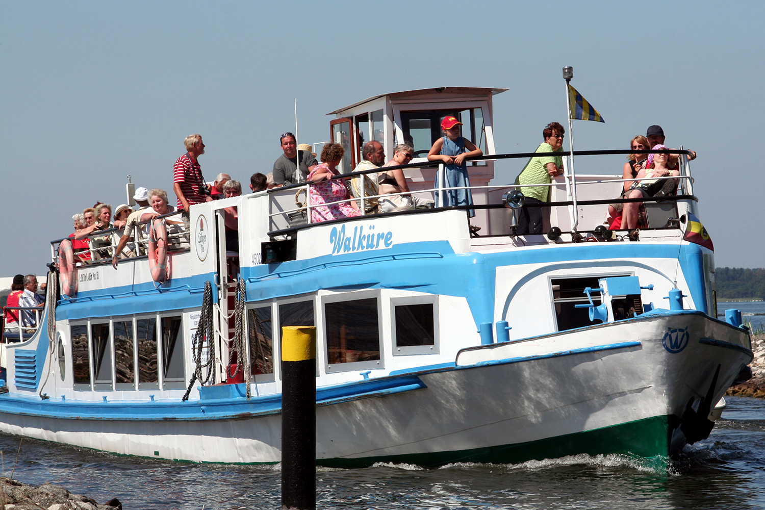 Fahrgastschiff Wallküre -