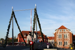 Tagesoberseenkreuzfahrt auf der mecklenburgischen Oberseenplatte zu den Müritz-Fischern an der Rotunde Dammerow mit Möglichkeit zum Besuch des Wisent-Geheges am Damerower Werder (Kölpinsee) bevor die Fahrt zur Inselstadt Malchow fortgesetzt wird