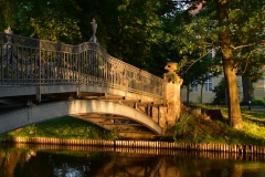 Tageskreuzfahrt ab der Inselstadt Malchow über die Oberseenplatte und Kleinen Müritz zur königlichen Nebenresidenz der Herzöge von Mecklenburg-Strelitz im Neustrelitzer Kleinseenland und Knotenpunkt in das Seengebiet der Brandenburgischen Seenplatte